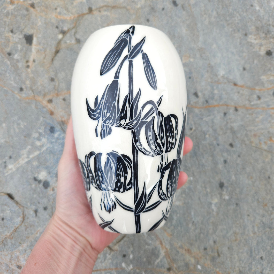 Columbia lily vase