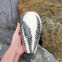 Load image into Gallery viewer, Fern vase
