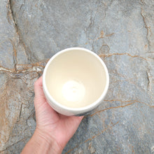 Load image into Gallery viewer, Leopard slug cup, large
