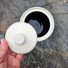 Load image into Gallery viewer, Slug jar
