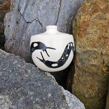 Load image into Gallery viewer, Slug jar
