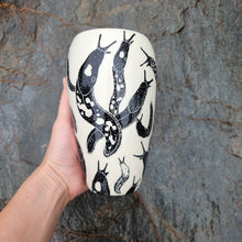 Load image into Gallery viewer, Slug vase

