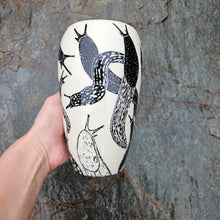 Load image into Gallery viewer, Slug vase
