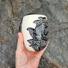 Load image into Gallery viewer, Oyster mushroom cup, large
