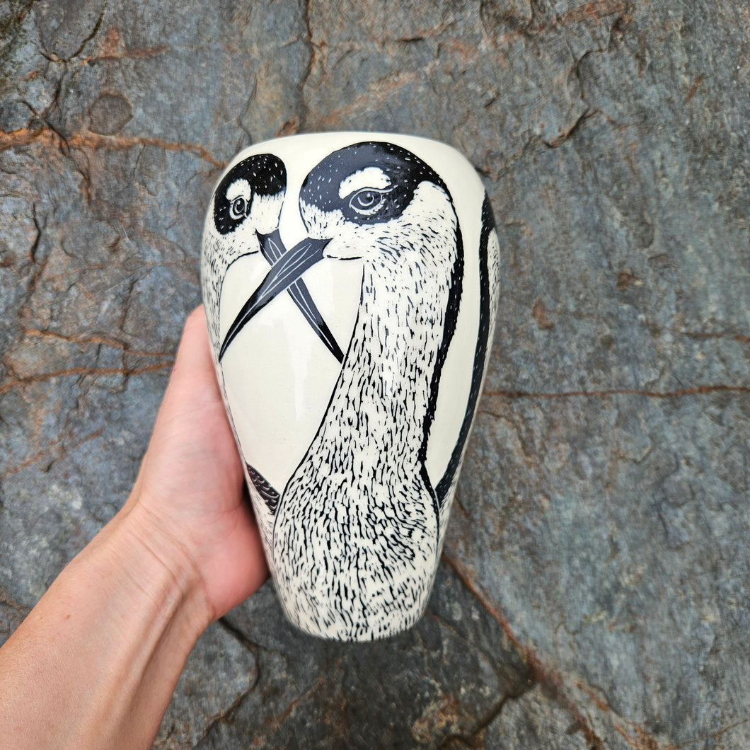 Black-necked stilt vase