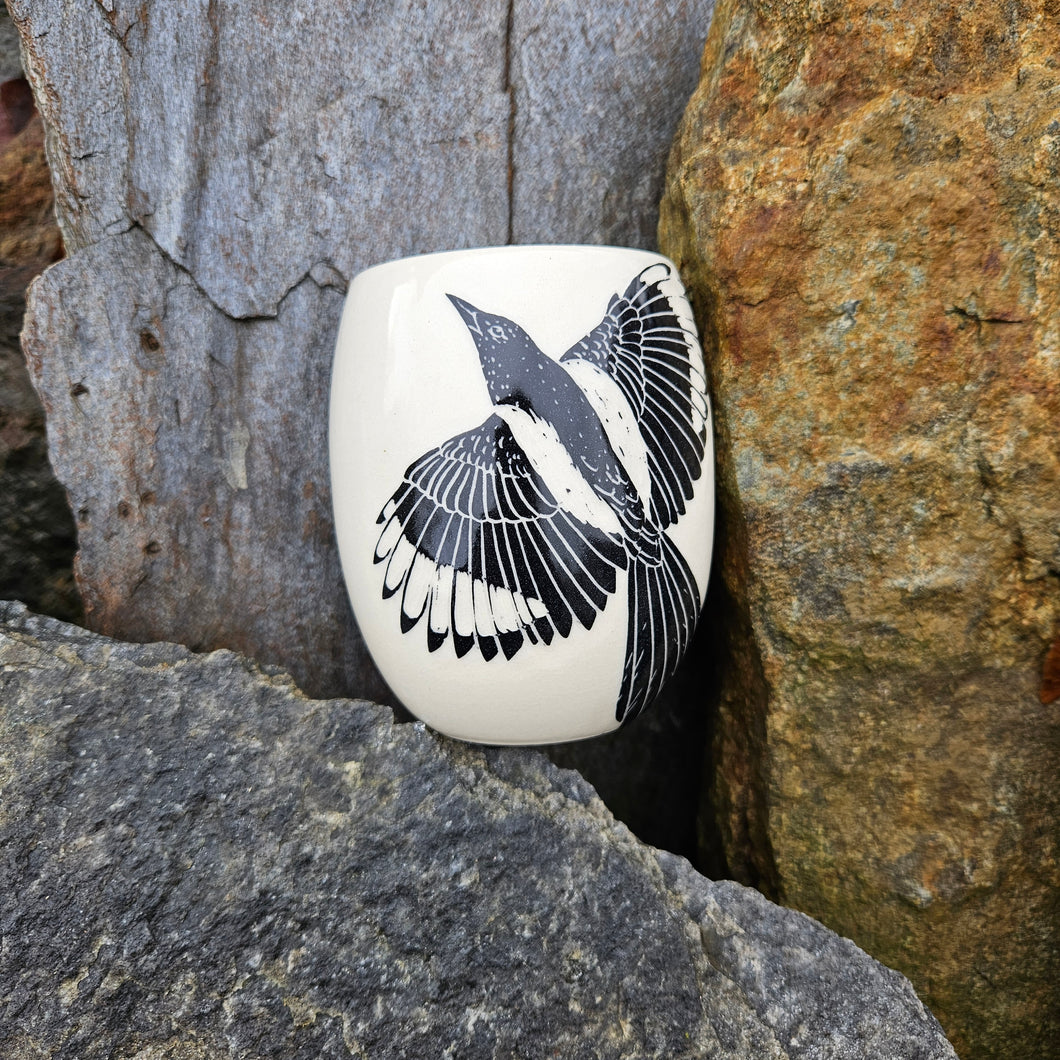 Magpie cup, large